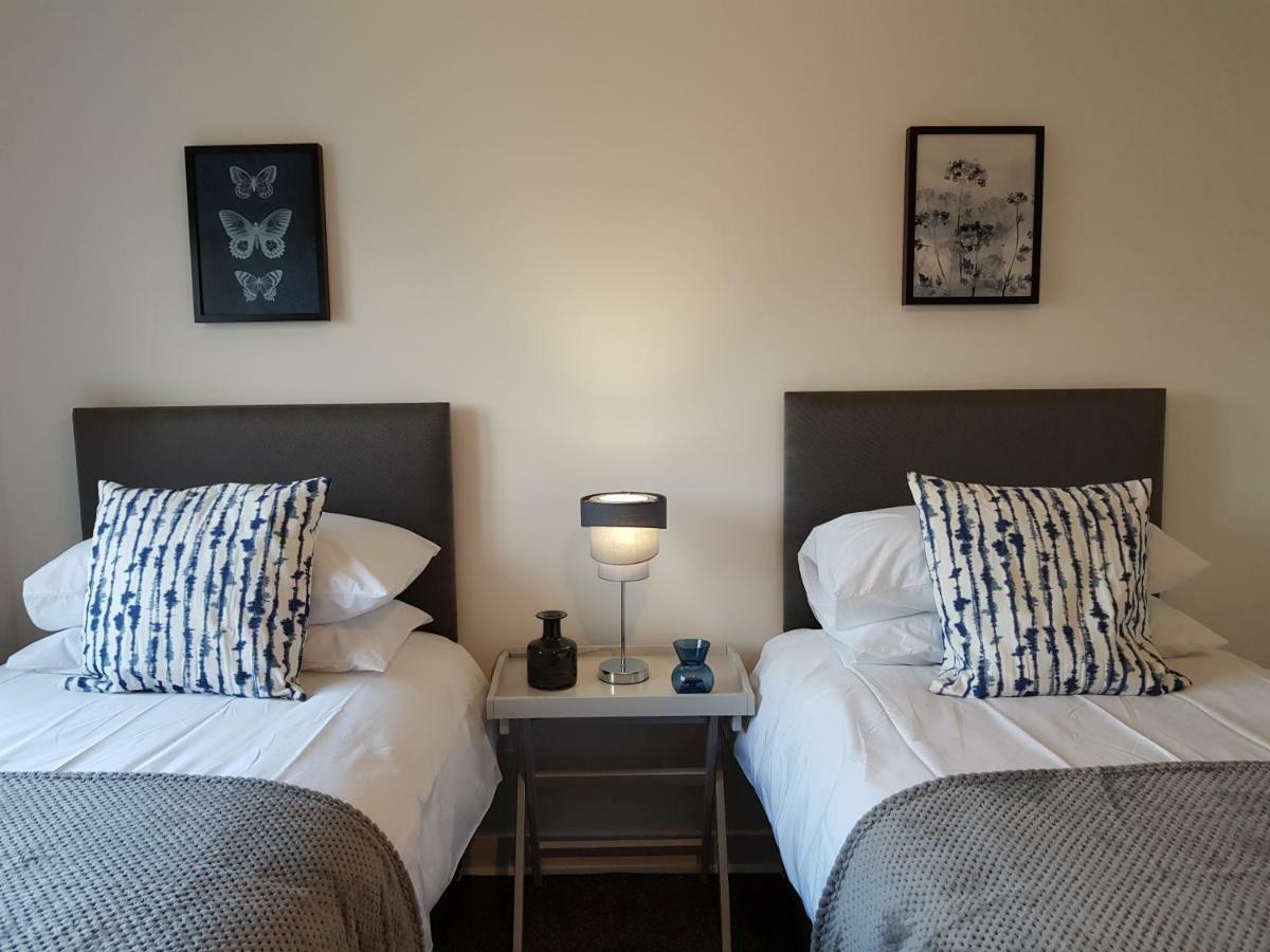 Carnegie Place Apartment *